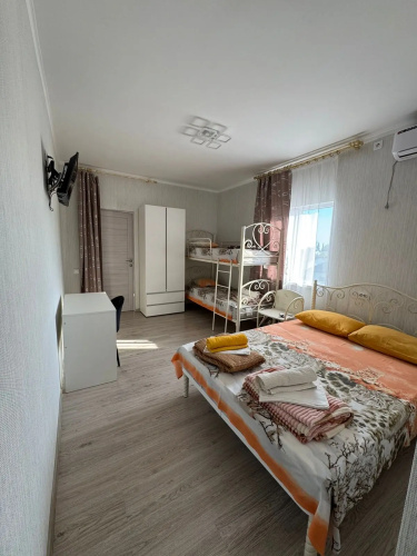 Oktyabryskaya 71 Guest house