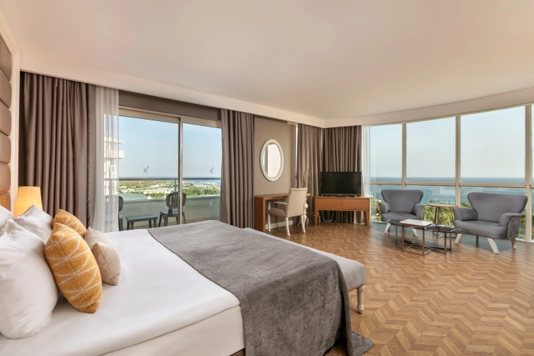Jacuzzi Suite