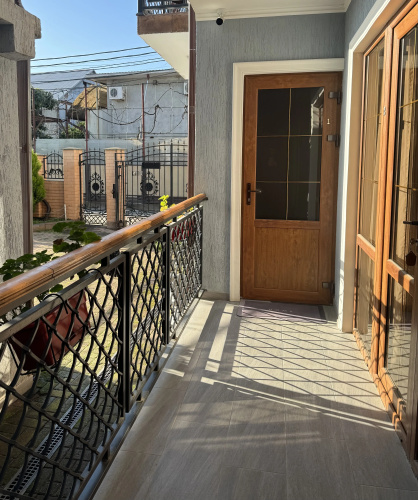 Globus Guest house