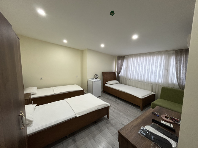 Deluxe Triple room with view