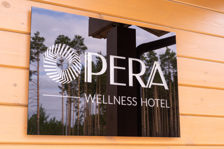 Отель Opera Wellness Hotel