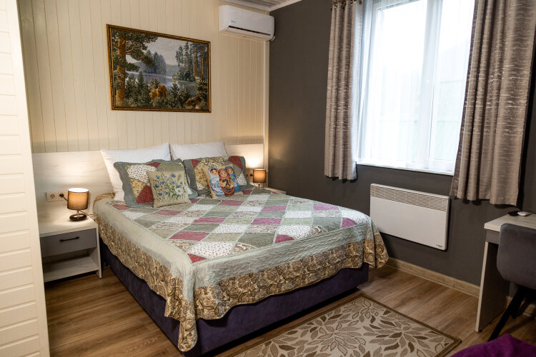 Двухместный номер Русский Делюкс с красивым видом из окна (двуспальная кровать) - изображение 1