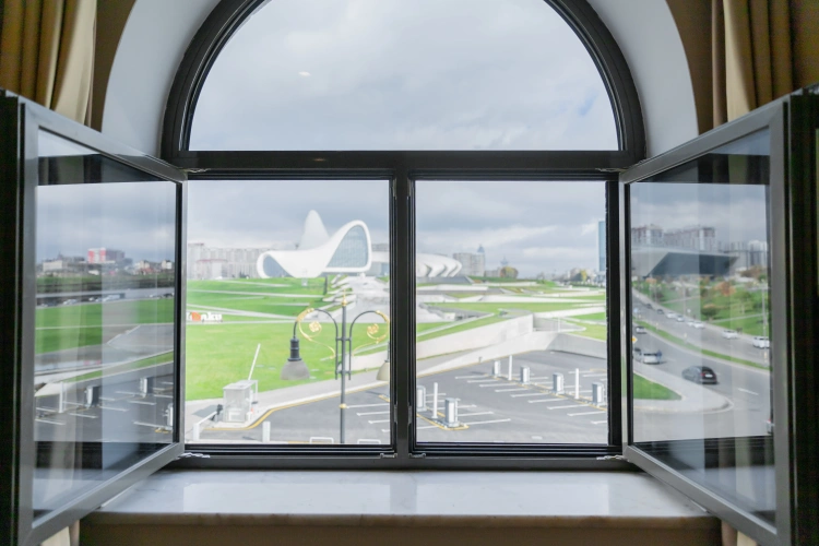 Standard Double room with city view