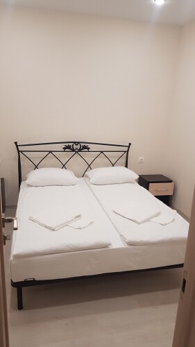 Фотография номера гостевого дома С геранью