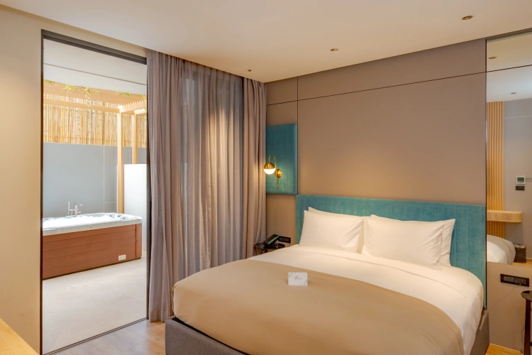 With Jacuzzi Double Studio with balcony