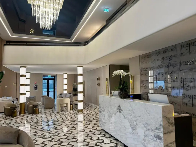 Omnia Aria Palace Hotel