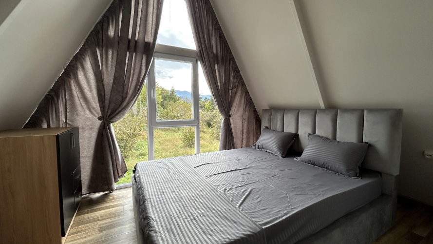 Cozy With Mountain View Villa