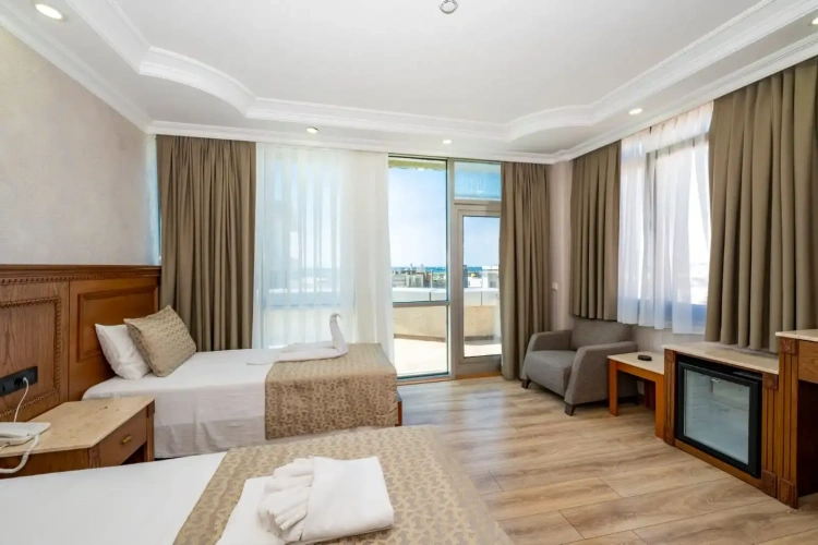 Standard Quadruple room with balcony