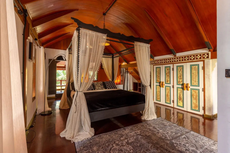 Africantes Villa