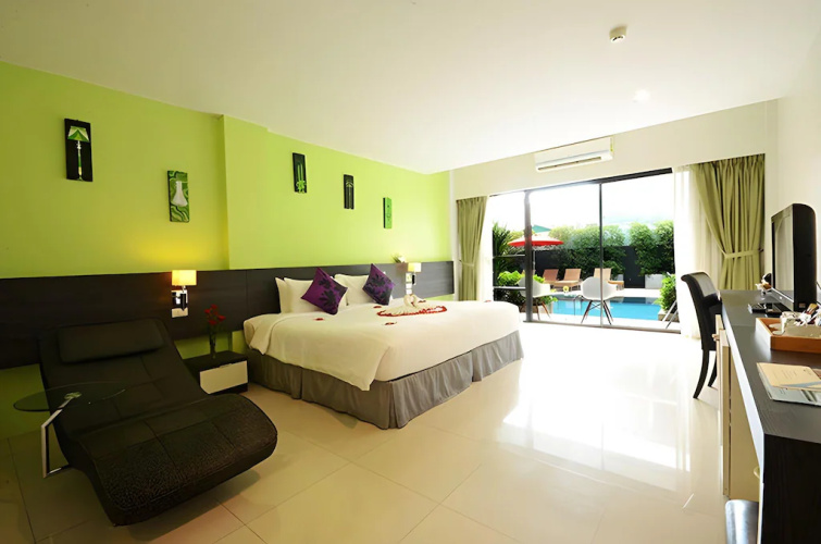 Pool Access Double Pent with balcony