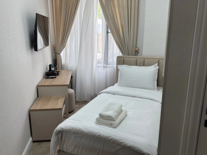 Standard room with city view