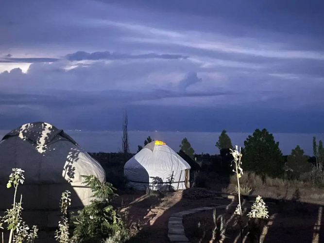 Agat Yurt Camp Glamping