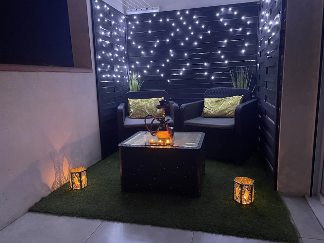 La Gold Room Apartments