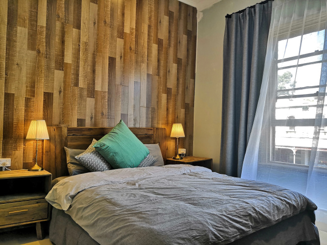 Summers' Holiday Inn Mini-Hotel