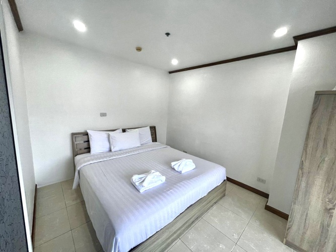 2 Bedrooms Apartment with balcony and with sea view
