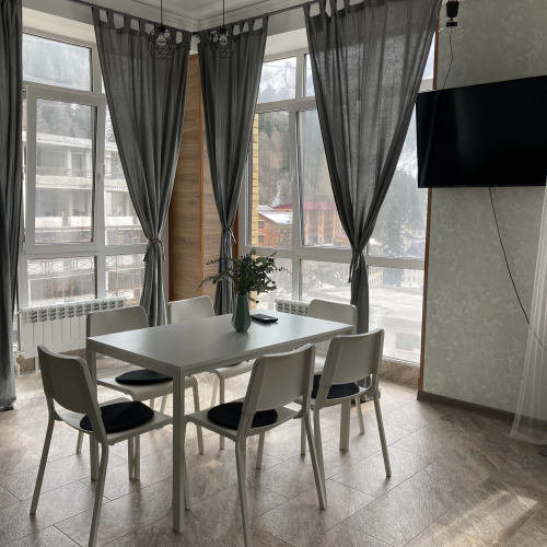 Фотография номера квартиры Квартира Евродвушка в центре Домбая с видом на горы