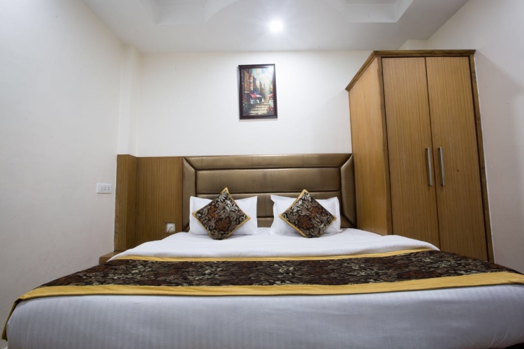 Superior Double room with balcony and with view