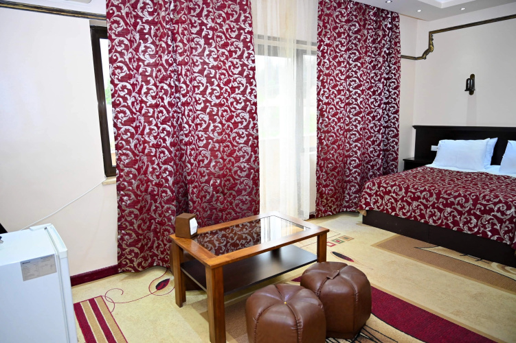 Mayisyan Kamurdj Hotel