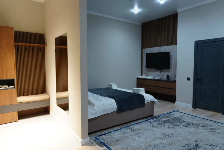 Aura Hotel