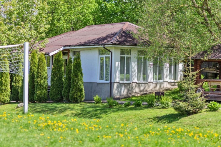 2 Bedrooms Cottage