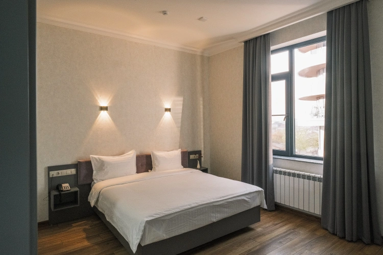 Deluxe Double room with city view