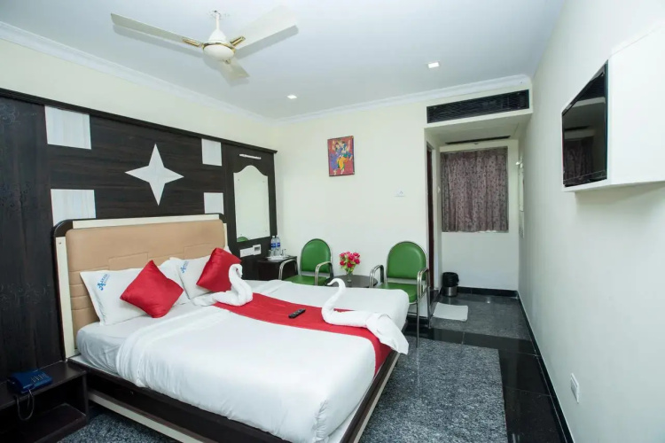 Aakash Residency Hotel