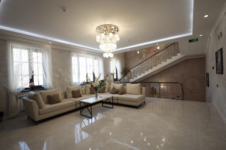 Ideal Hotel