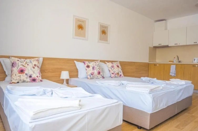 Standard Triple room with balcony