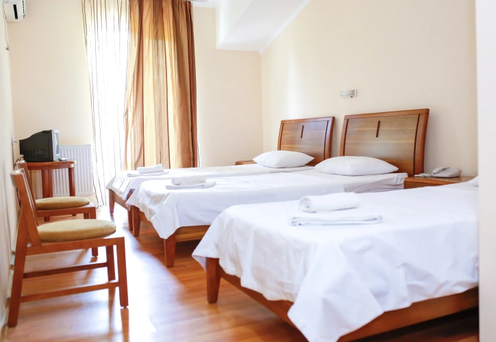 Standard Triple room with balcony