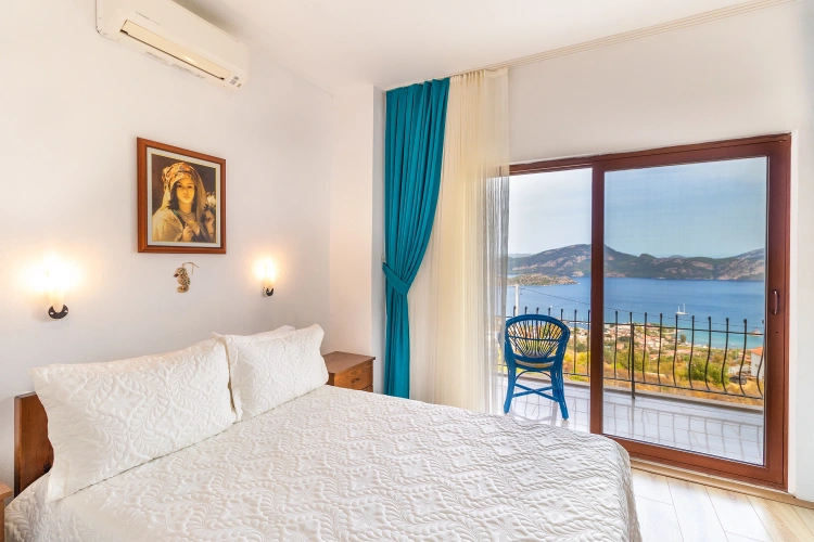 Deluxe Double room with balcony and with sea view