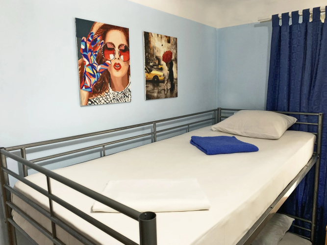 AllaHouse Hostel