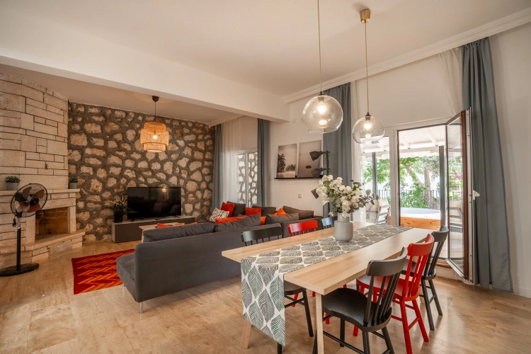 Sextuple Villa with balcony and with view