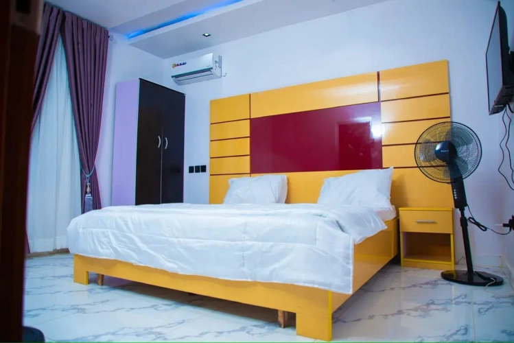 1 Bedroom Apartment with balcony and with city view
