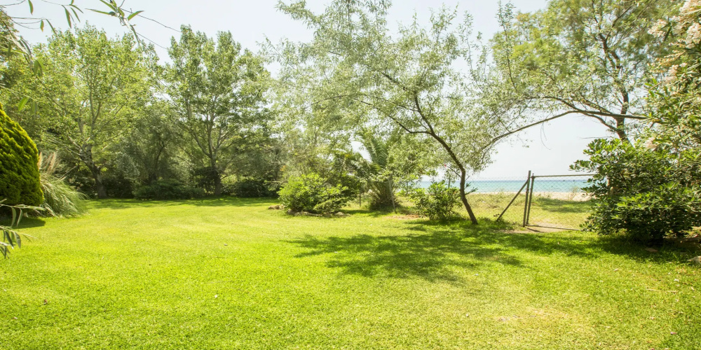 Greenlea Beachfront Spathies Villa
