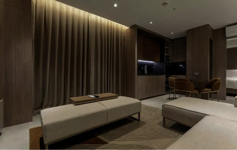 1 Bedroom Suite with city view