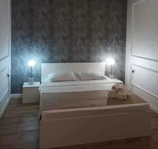 Riverside-Express Hotel