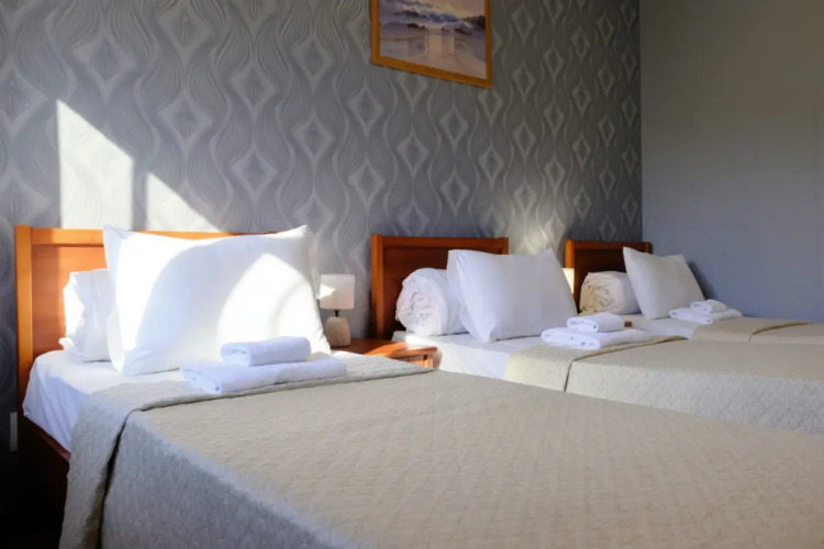 Фотография номера гостиницы Утомленные Солнцем