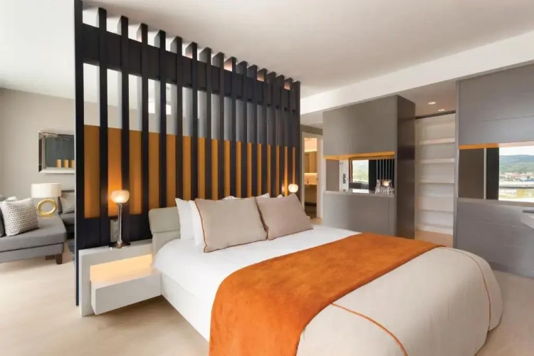 Triple Suite