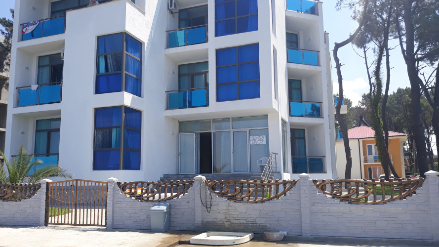 Marinus Resort