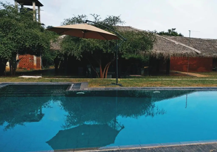 Elephant Pass Hotel