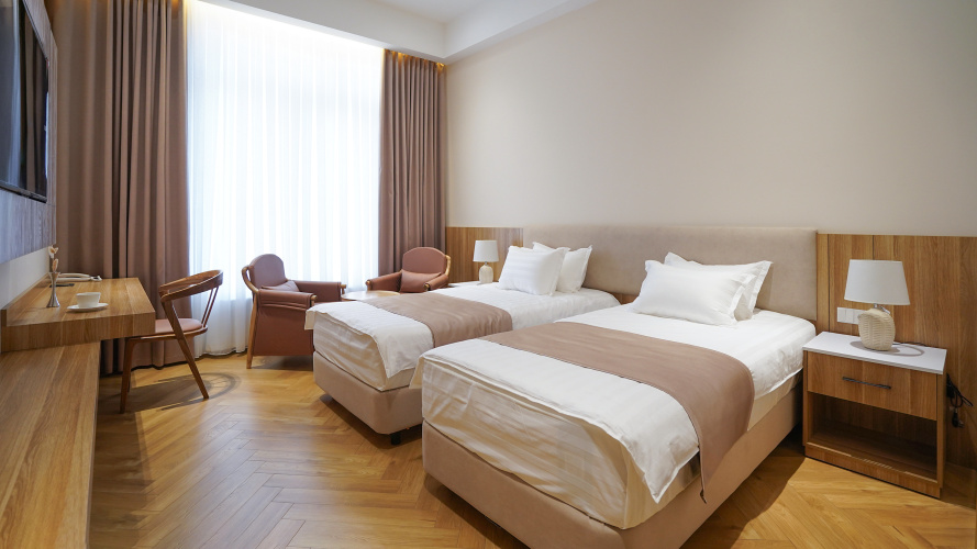 Standard Twin room with city view
