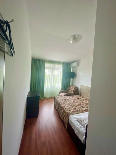 Standard room with balcony and with mountain view