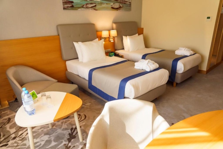 Deluxe Twin room with balcony