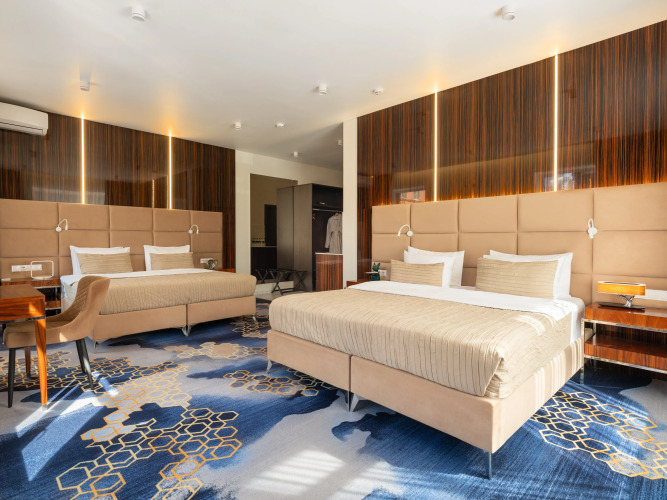 Фотография номера гостиницы V Отель и Руфтоп Лаунж