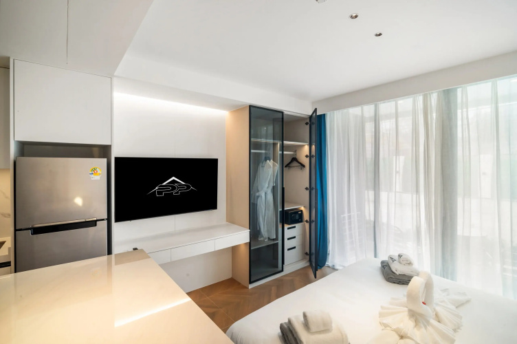 Resort Stylish Beachfront Studio A110 Layan Apartments