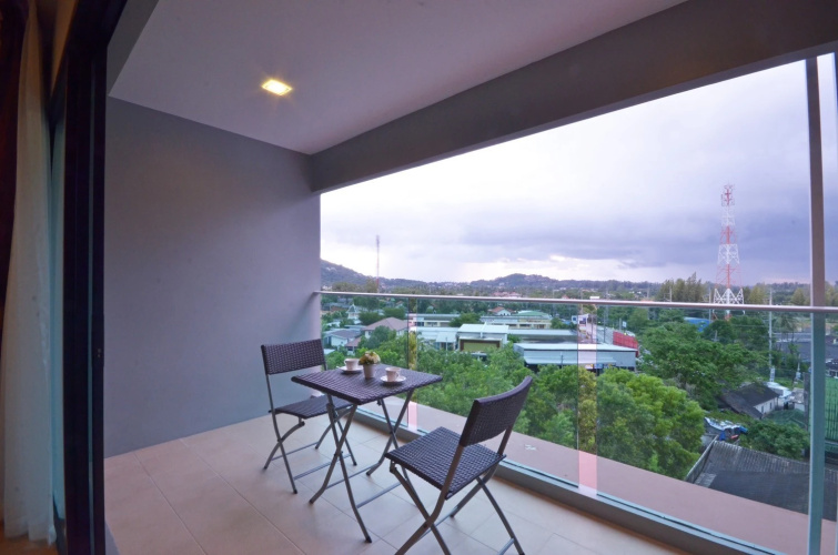 Nice Bangtao Beach Hotel