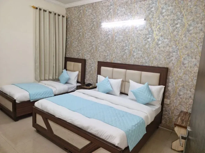 Superior Triple room