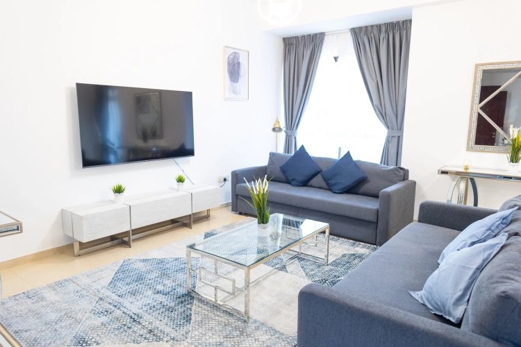 Deluxe Apartment with balcony and with city view
