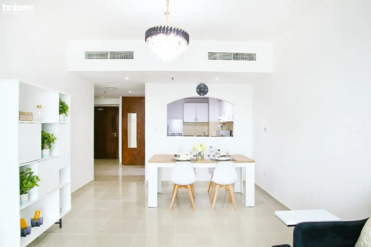 bnbmehomes | Luxury Living in JLT | Nr/ JBR beach-1409 Apartments - Image 9
