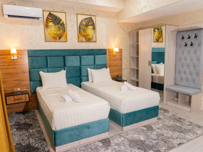 Standard Double room with city view